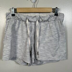 Lululemon On The Fly Short 2.5" Size 6 Wee Are From Space Nimbus Gray Athletic